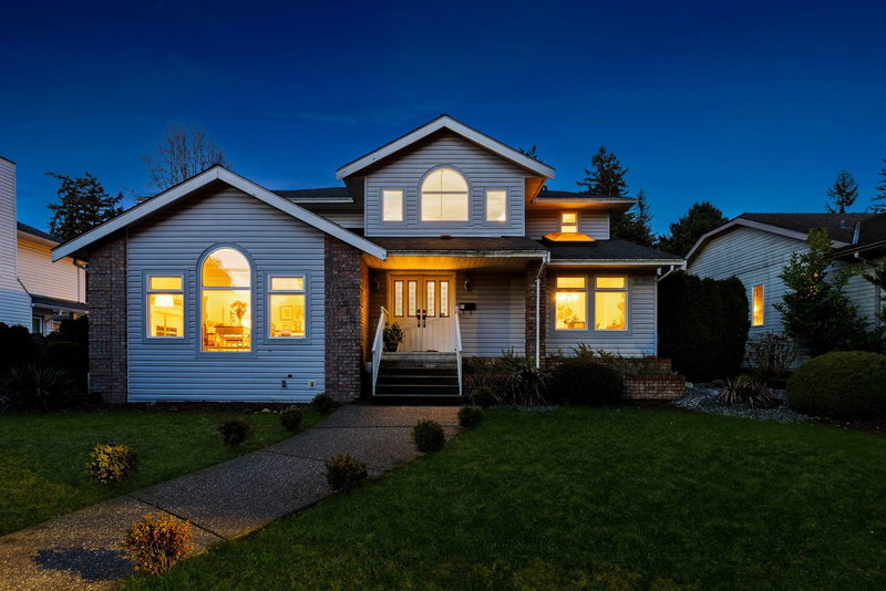 1960 128 Street, Surrey, V4A 3V4 | Image 2