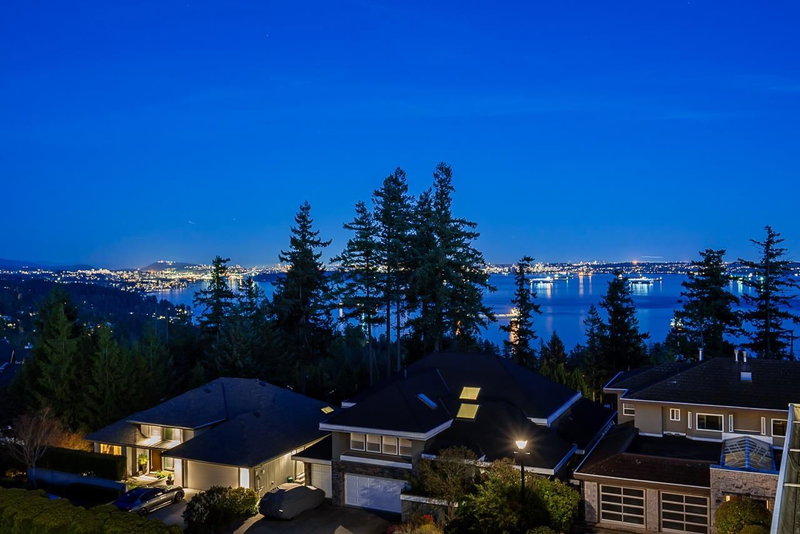 5431 West Vista Court, West Vancouver, V7W 3G8 | Image 2