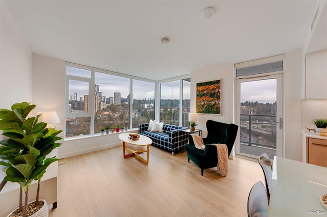 1302 - 318 Alderson Avenue