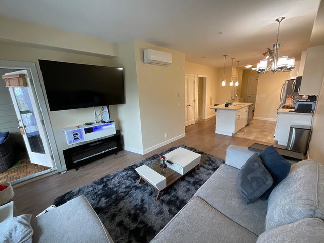 401 - 8558 202b Street