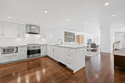 9 - 1891 Marine Drive | West Vancouver | Image