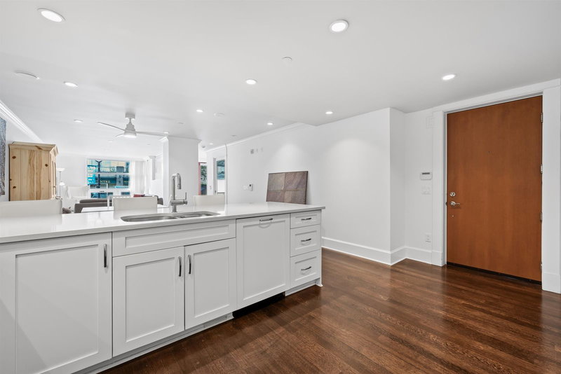 9 - 1891 Marine Drive, West Vancouver, V7V 1J7 | Image 2