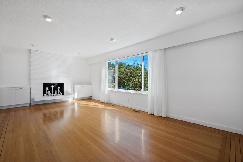 2039 Compton Court, Coquitlam, V3J 2K9 | Image 2