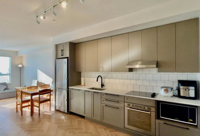 309 - 9228 Slopes Mews