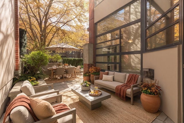 102 - 2228 Marstrand Avenue