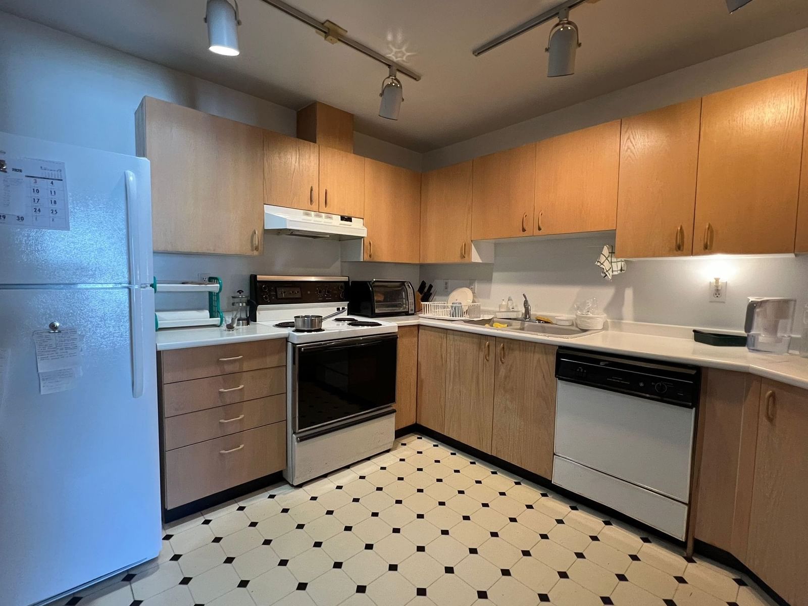 Listing Image 19