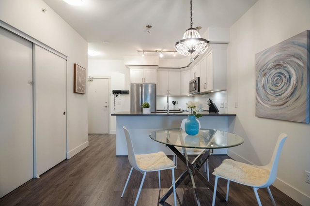 405 - 2436 Kelly Avenue