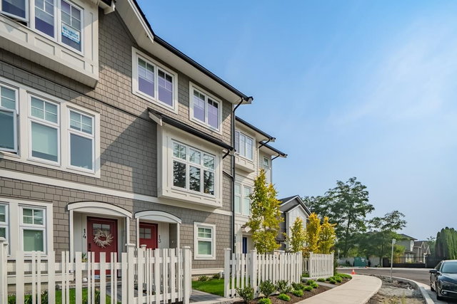 17 - 22811 Mclean Avenue