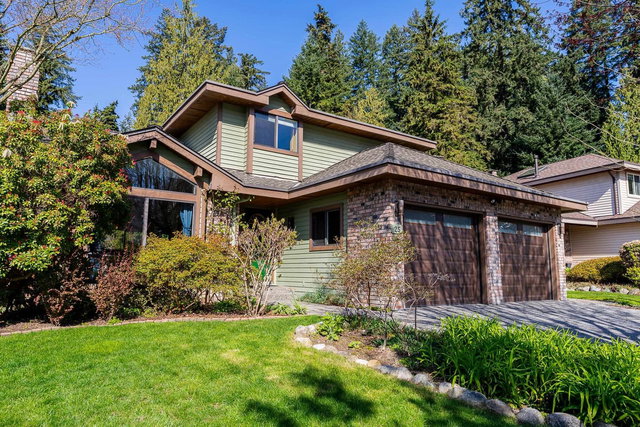 25 Ravine Drive
