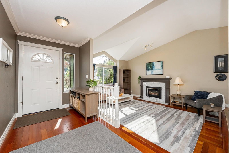 25 Ravine Drive, Port Moody, V3H 4G6 | Image 3
