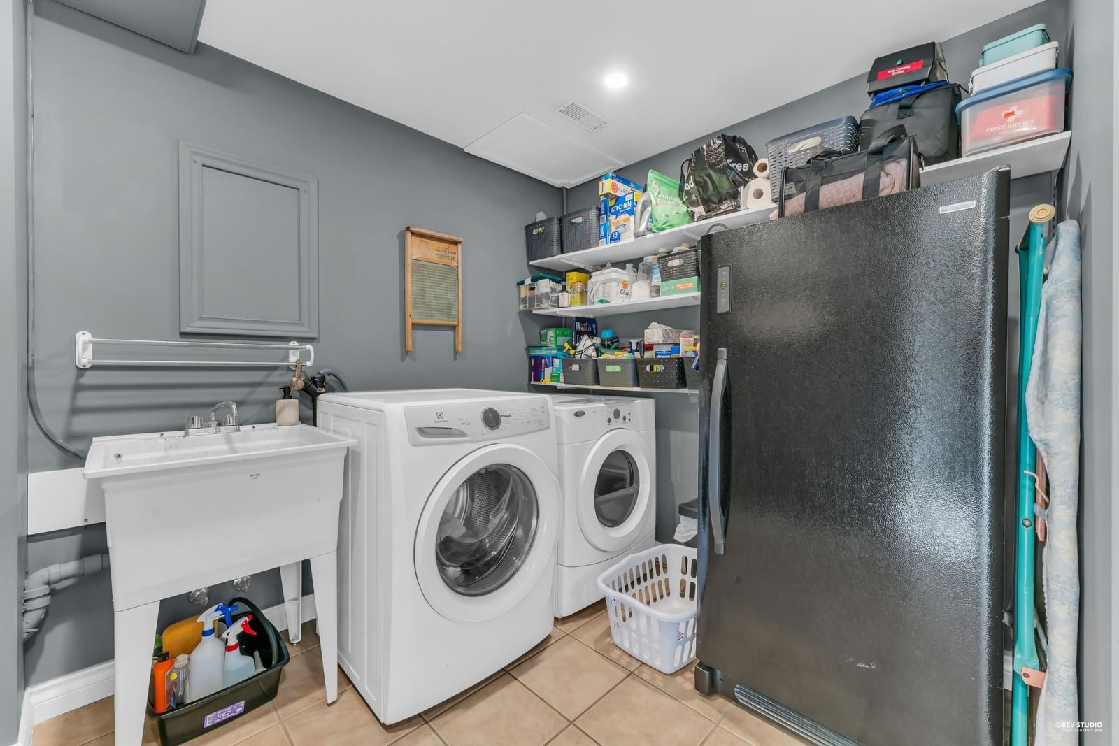 Listing Image 19