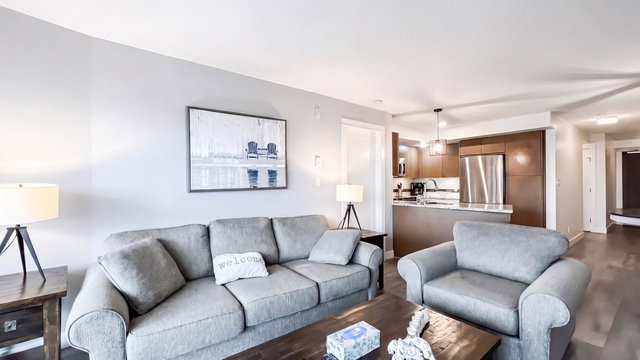 404 - 14955 Victoria Avenue