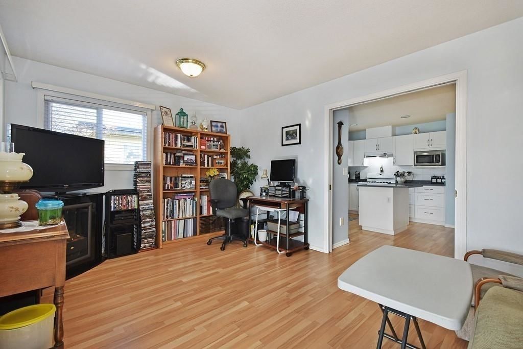 Listing Image 14