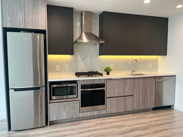 1601 - 10750 135a Street