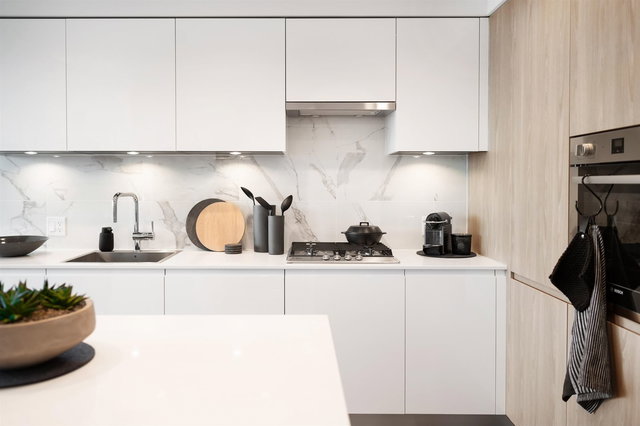 606 - 3888 Evergreen Place