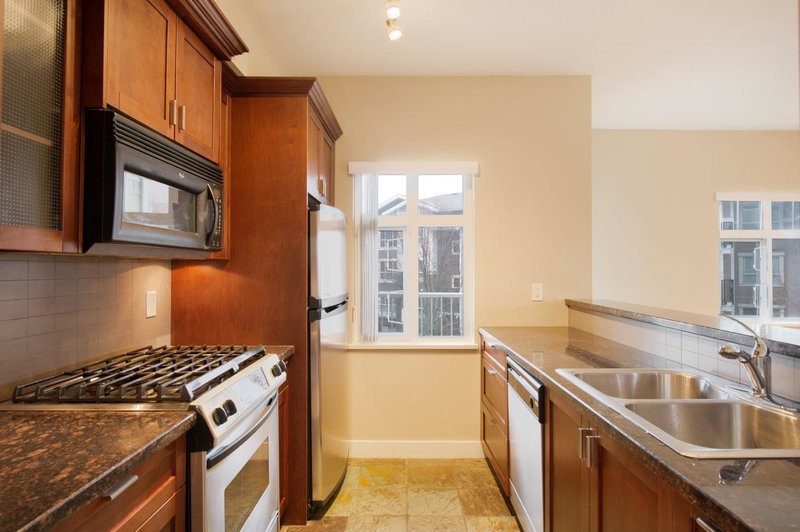 102 - 7388 Macpherson Avenue, Burnaby, V5J 0A1 | Image 2