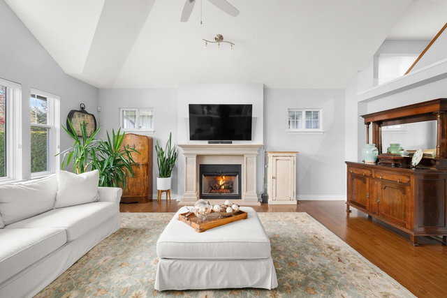 11 - 3300 157a Street