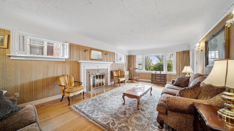 3537 31st Avenue W, Vancouver, British Columbia