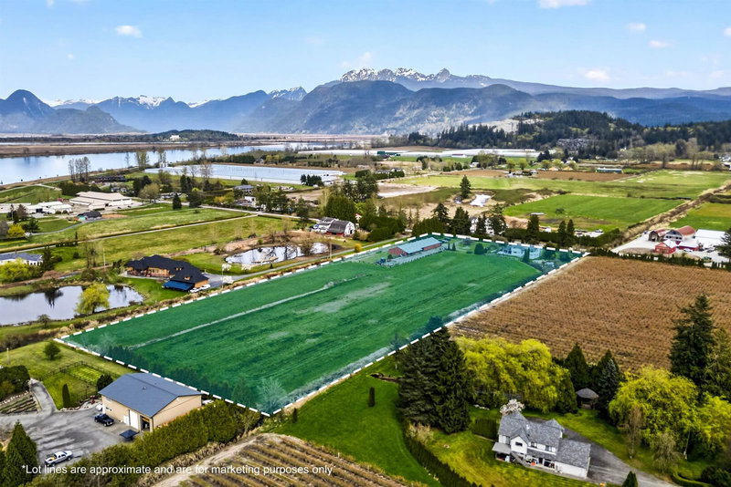 15023 Harris Road, Pitt Meadows, V3Y 1Z1 | Image 2