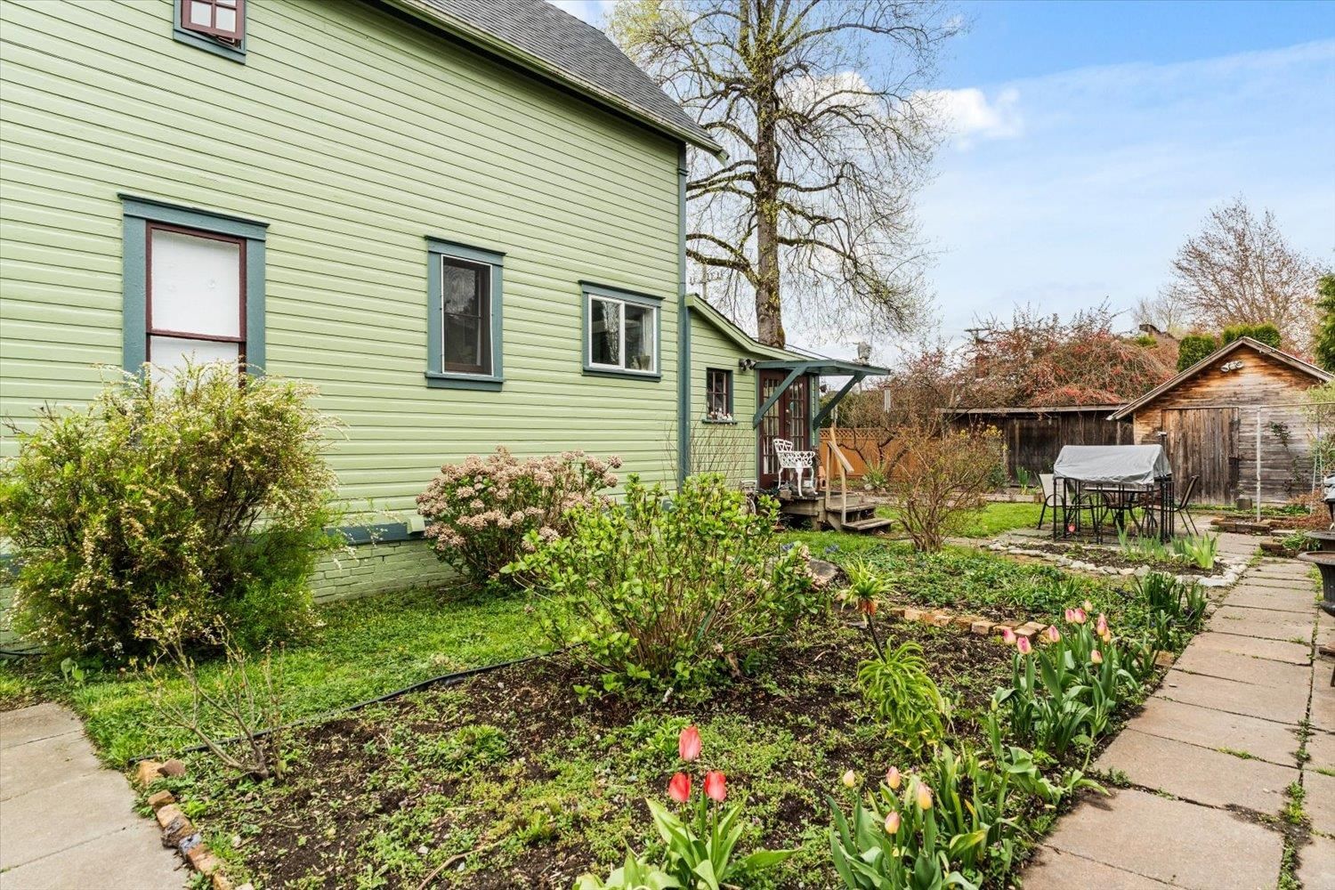 Listing Image 25