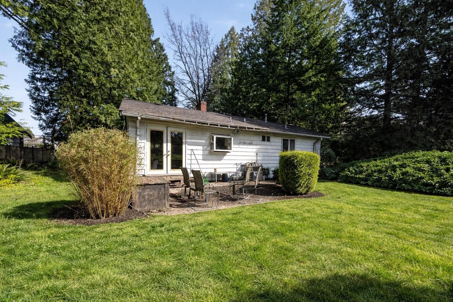 Listing Image 11