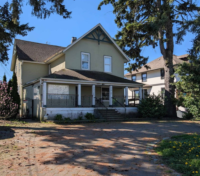 45360 Hodgins Avenue, Chilliwack, British Columbia