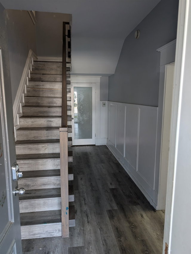 45360 Hodgins Avenue