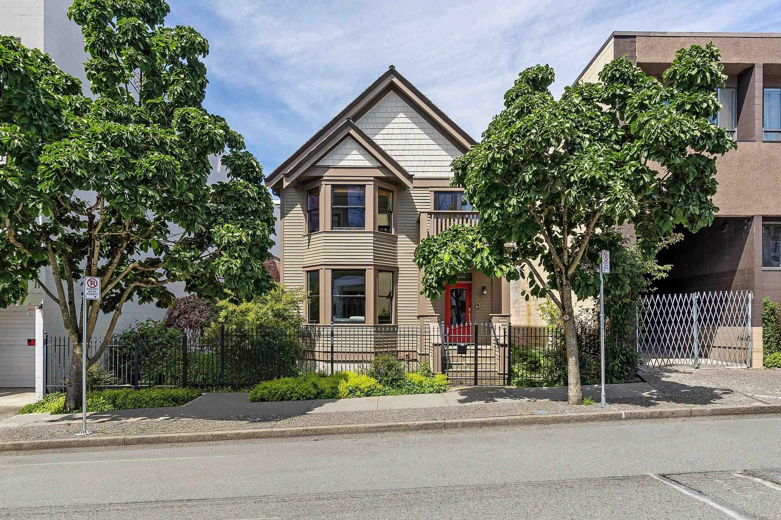 Listing Image 2