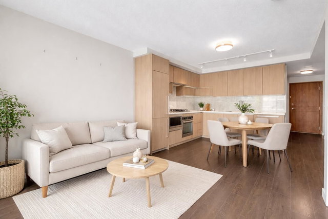 1605 - 8833 Hazelbridge Way