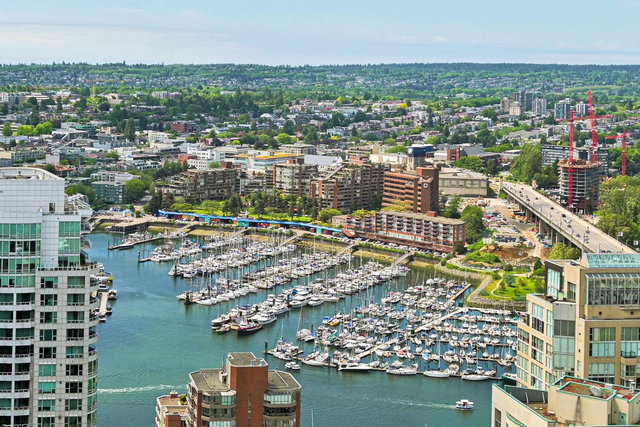 3501 - 889 Pacific Street