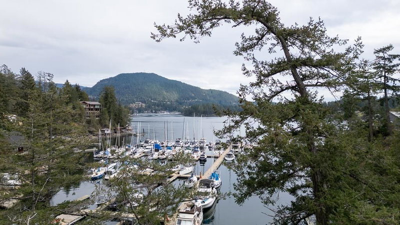 15 - 4622 Sinclair Bay Road