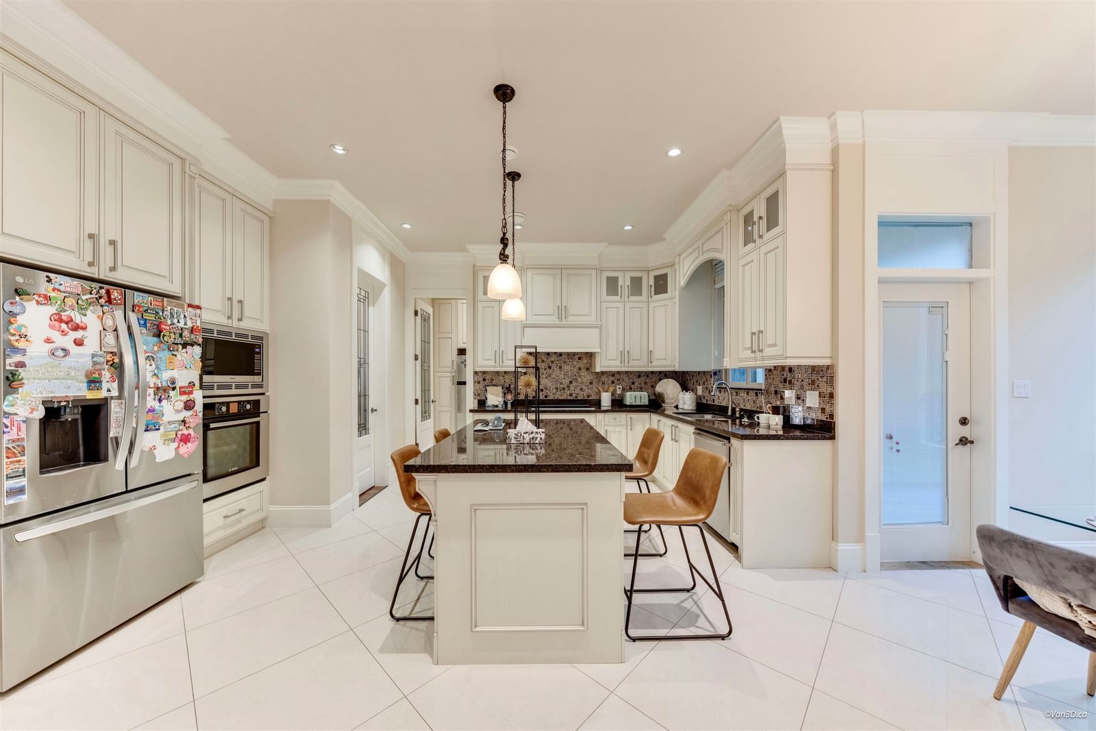 Listing Image 19