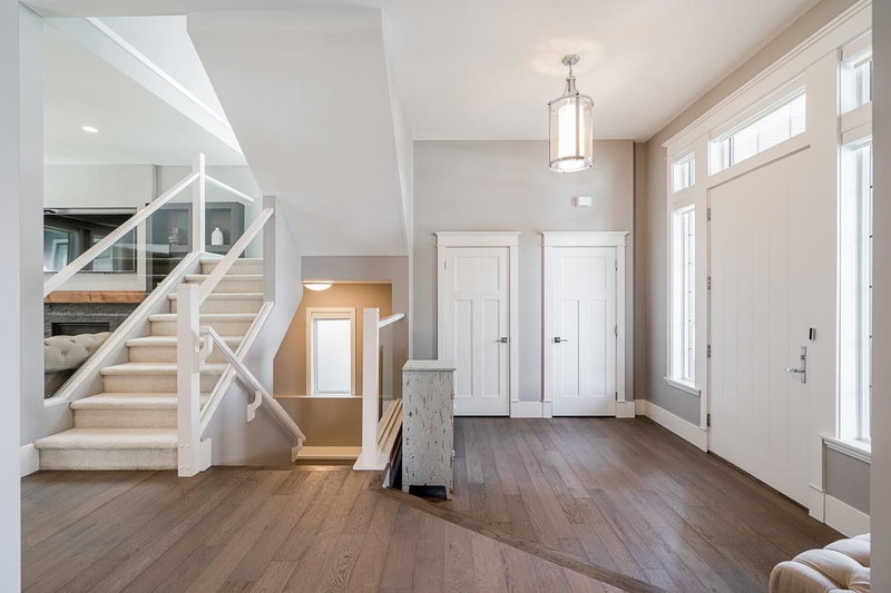 15708 Mountain View Drive, Surrey, V3Z 0C6 | Image 3