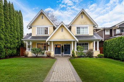 359 13th Street | North Vancouver | Image