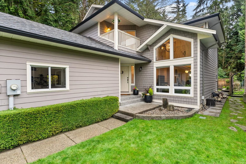 1530 Lighthall Court, North Vancouver, V7G 2G2 | Image 3