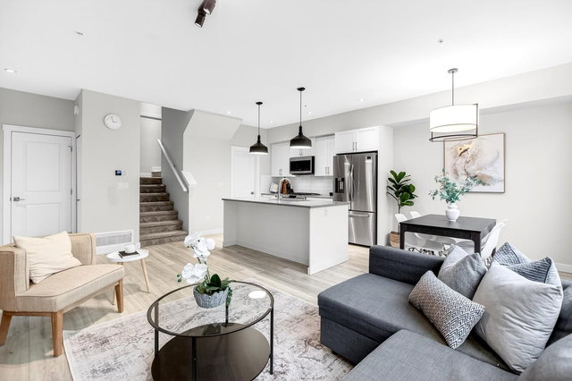 21 - 8371 202b Street