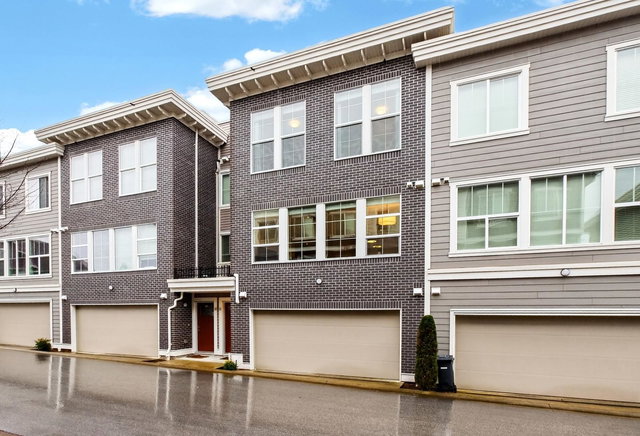 21 - 8371 202b Street