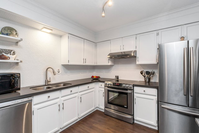 301 - 33490 Cottage Lane