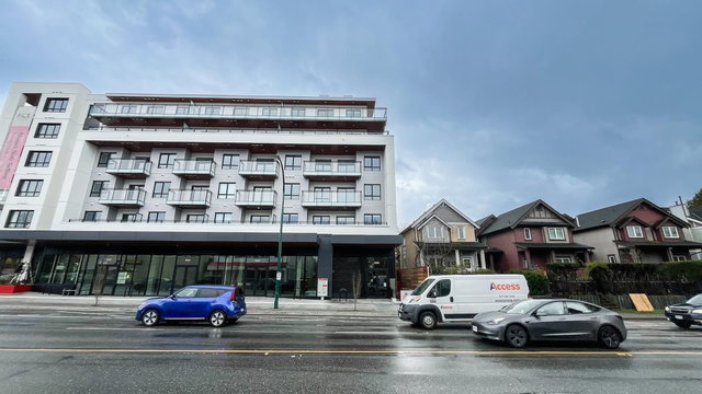 609 - 1680 12 Avenue E