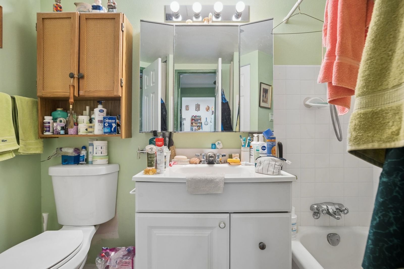 Listing Image 19