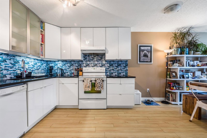 808 8 Avenue E #208, Vancouver, British Columbia