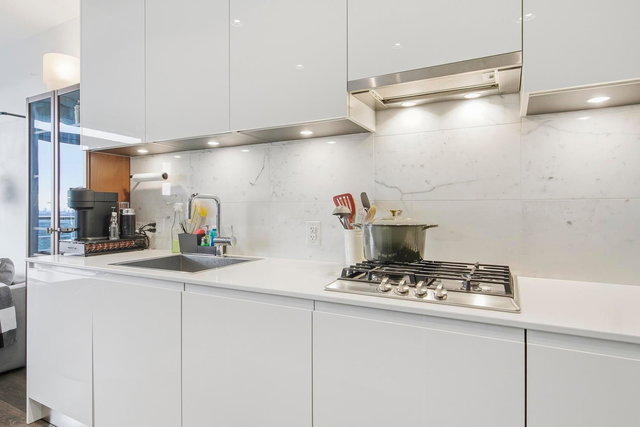 4106 - 4650 Brentwood Boulevard