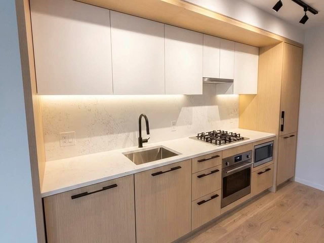 261 - 5189 Earles Street