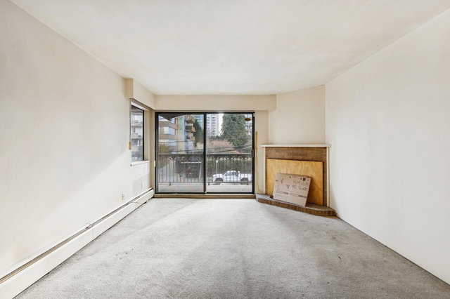 205 - 707 Hamilton Street