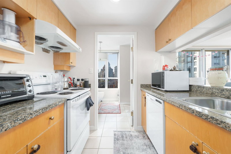 1906 - 1228 Marinaside Crescent, Vancouver, V6Z 2W4 | Image 3