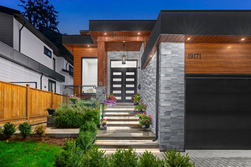 19171 60b Avenue, Surrey, British Columbia