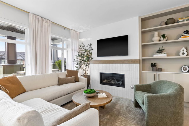 146 - 3546 Monson Crescent