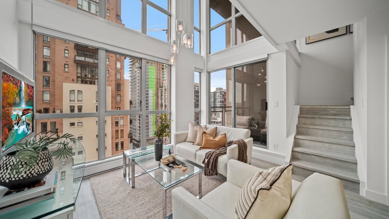 1238 Richards Street, Vancouver, British Columbia