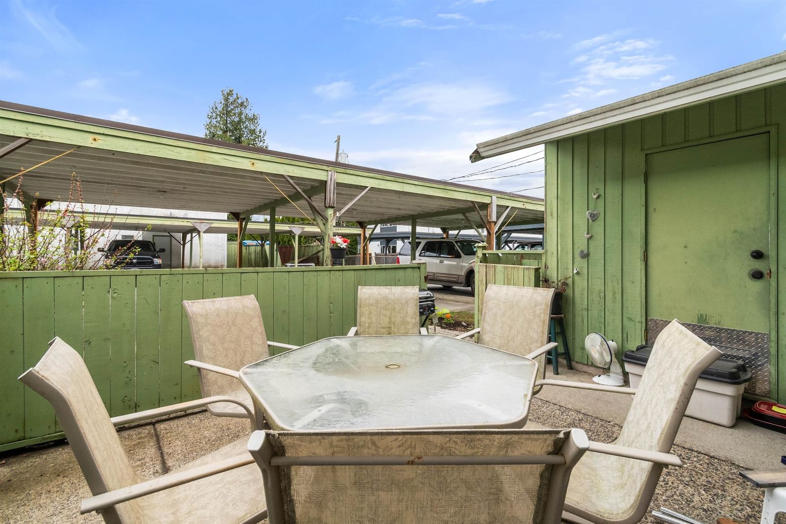 Listing Image 10