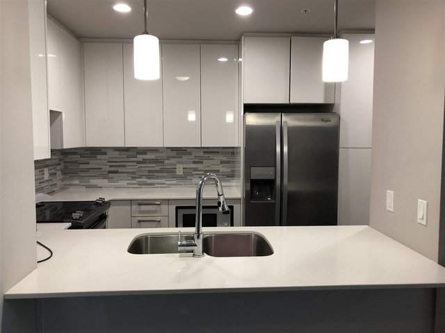 406 - 2465 Wilson Avenue